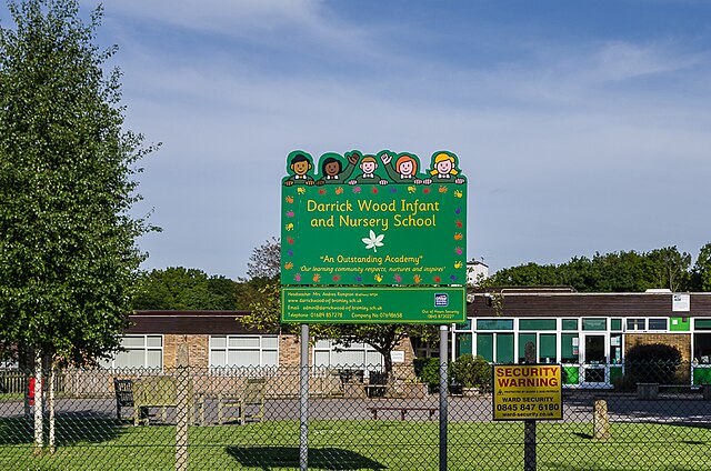 Orpington School Kitchen Design: Darrick Wood Infants School