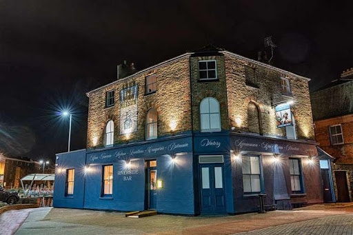 Dover Pub Kitchen Design:Lord Nelson Pub, Kent