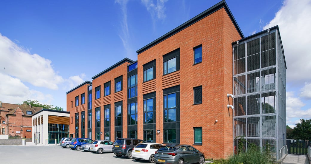 College Kitchen Installation: Folkestone College, Kent