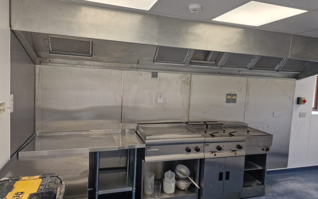 Kent Cafe Kitchen Design: Chatham Ski Slope, Kent