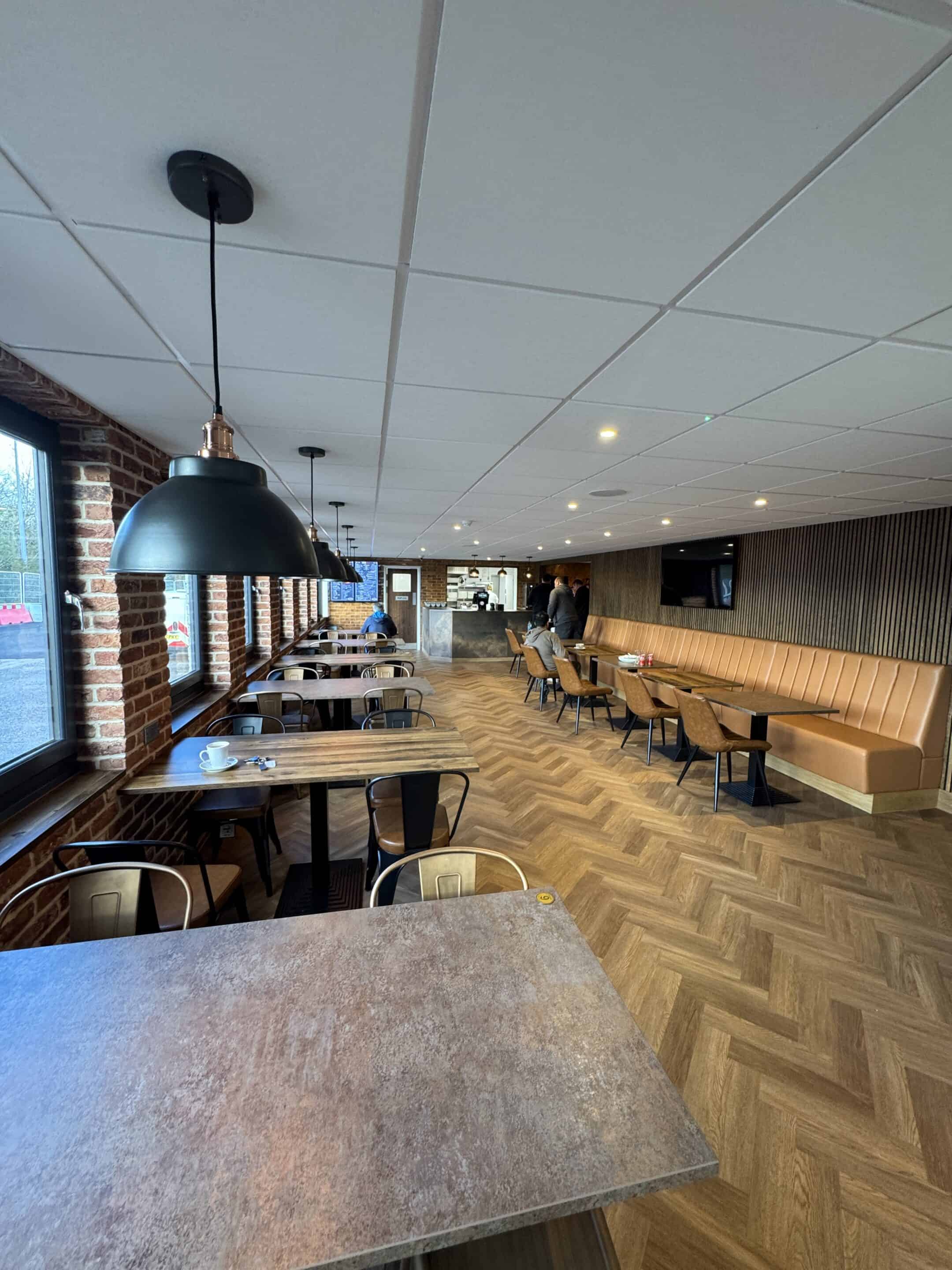 The Roadhouse Diner, Sandwich — dining area