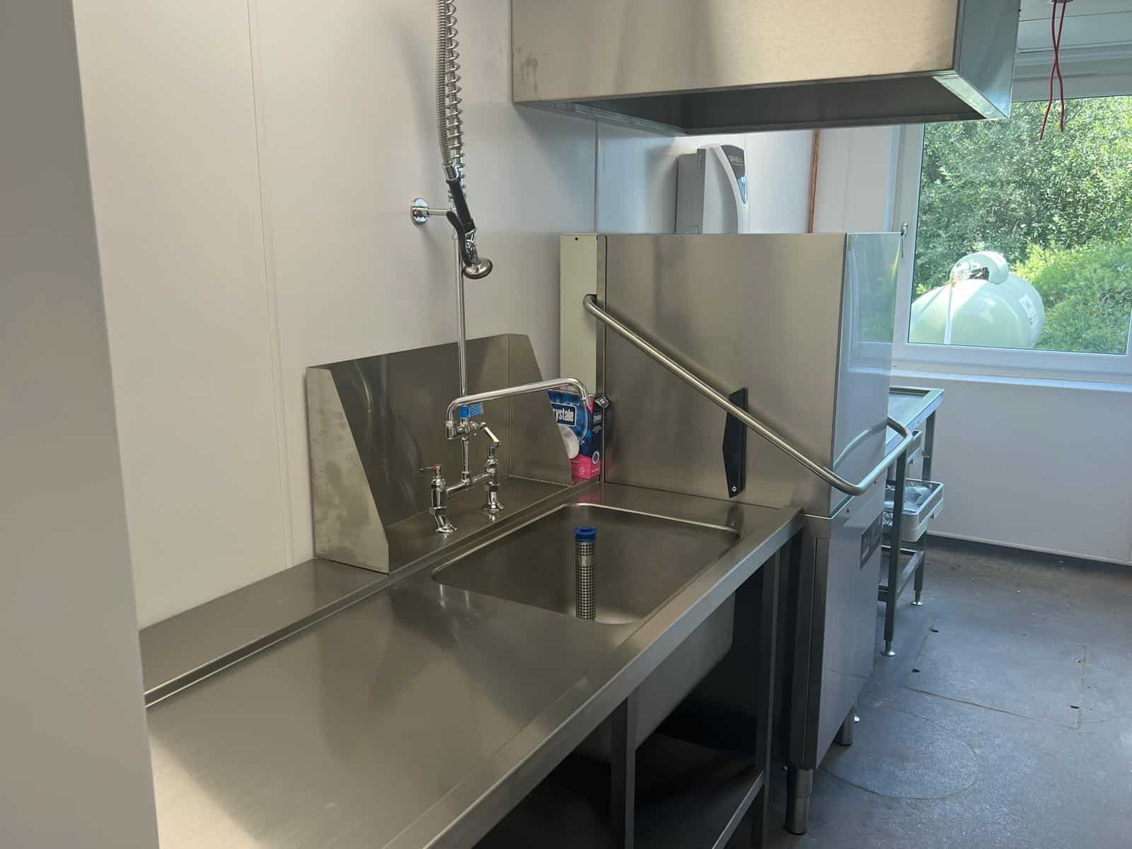 The Roadhouse Diner, Sandwich — potwash sink
