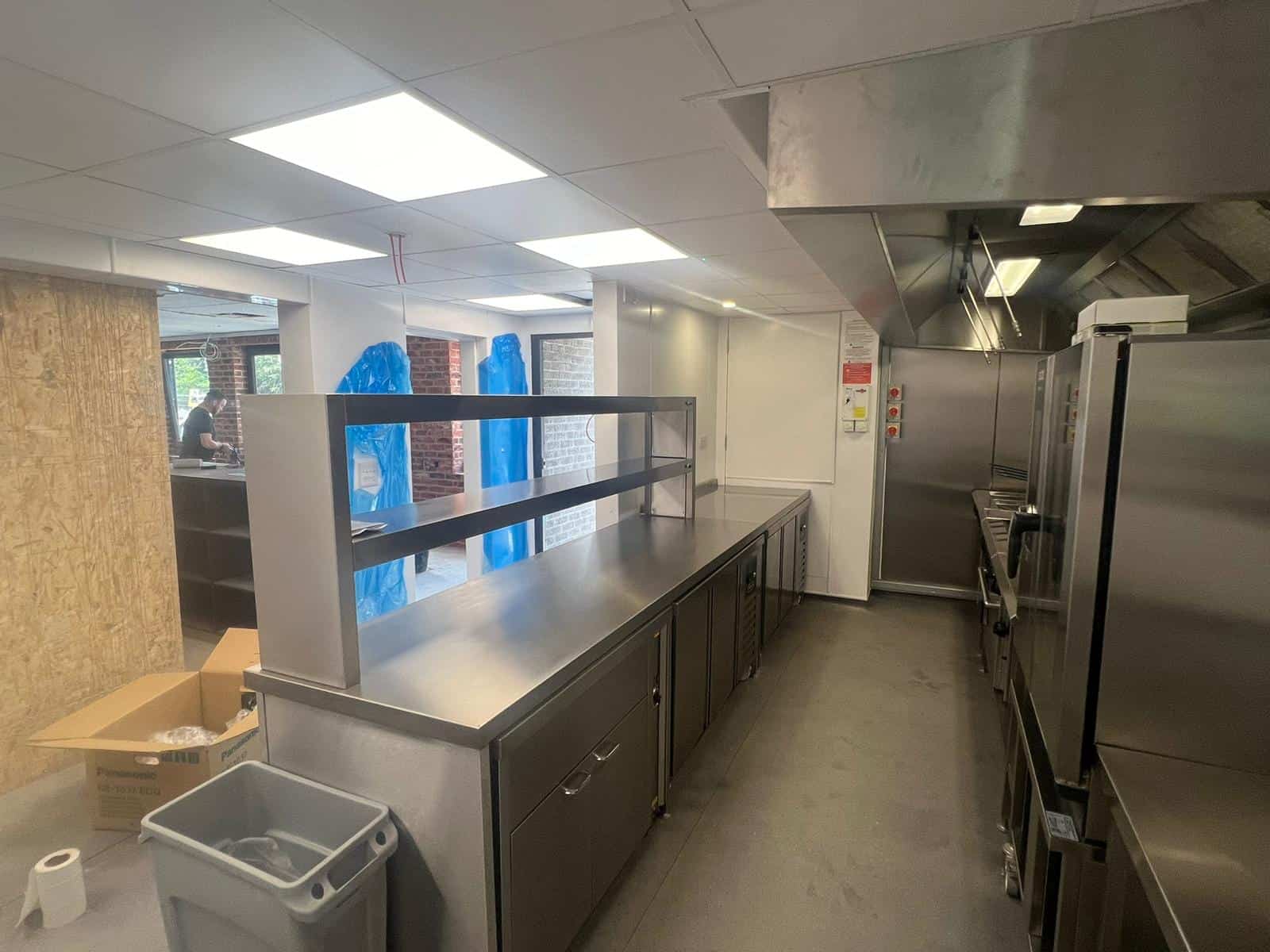 The Roadhouse Diner, Sandwich — preparation counter