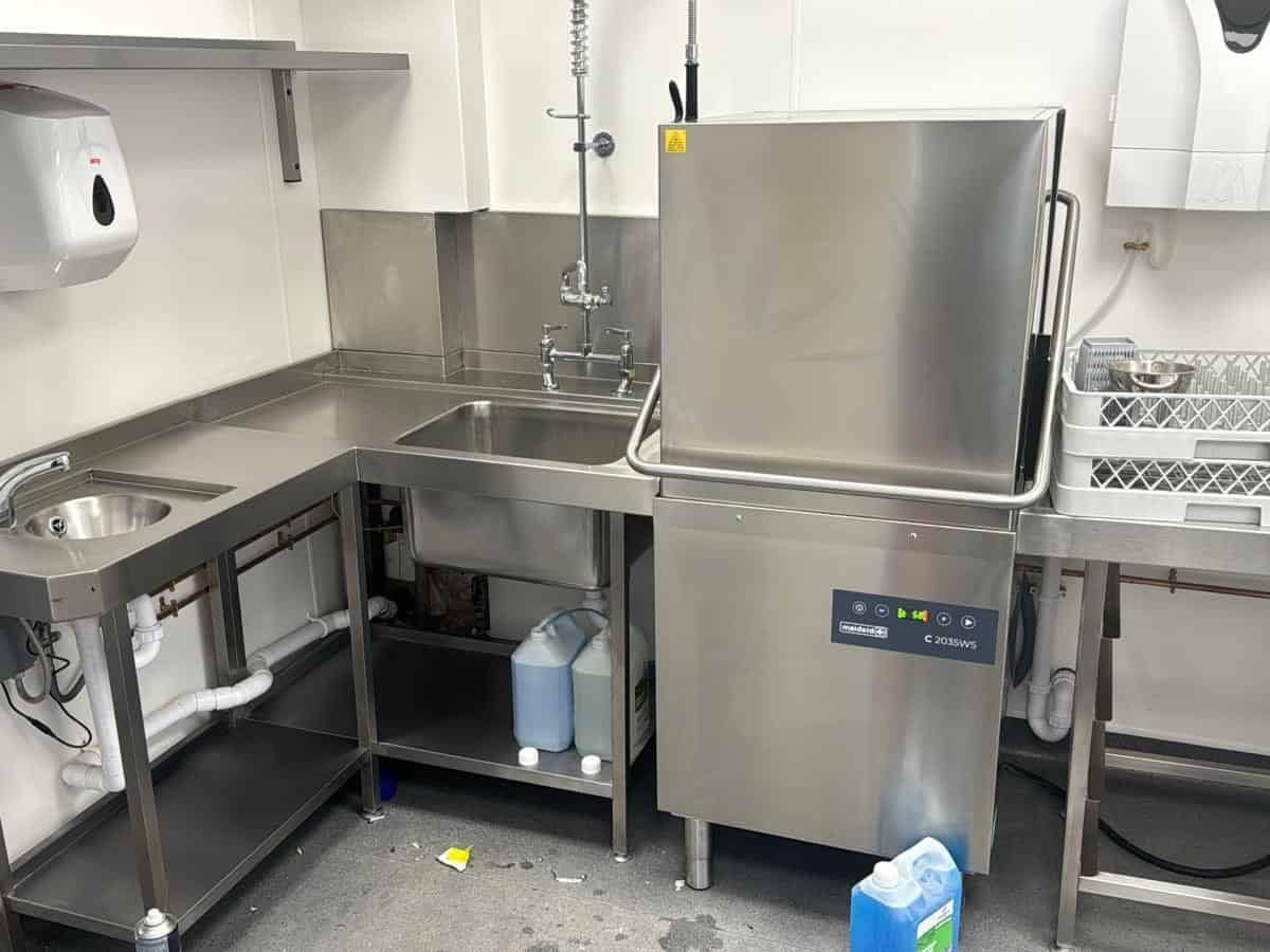 Kitchen wash area at Gusto Giusto, Tankerton