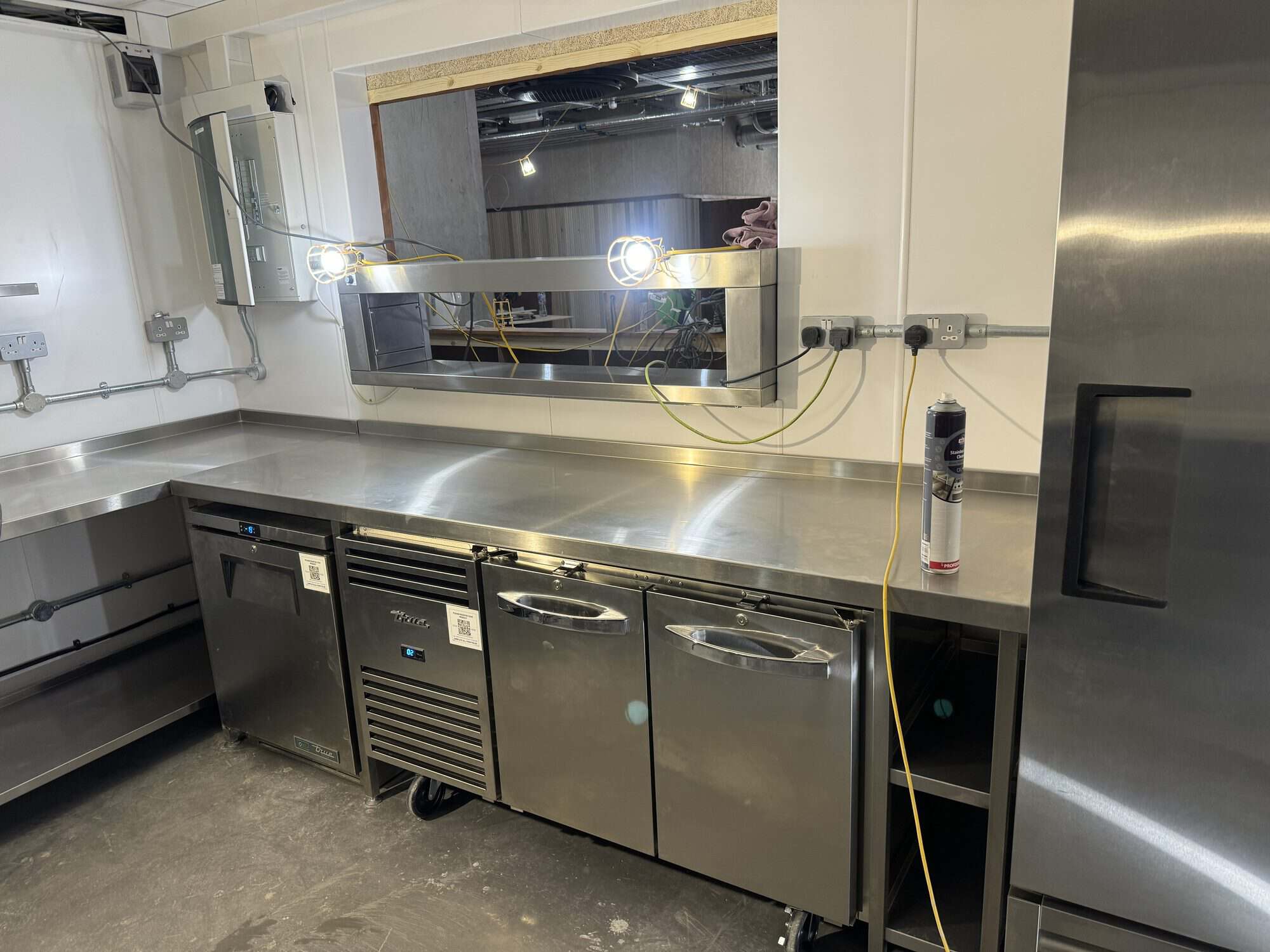 Kernel Taphouse, Bermondsey — prep bench with refrigeration